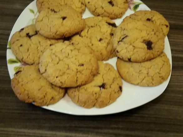 Chocolate chip cookies - ciastka amerykańskie z masłem orzechowym i kawałkami czekolady