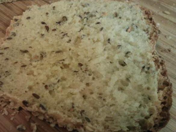 Chleb pszenno-kukurydziany 