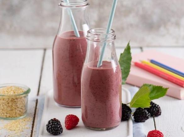 Wariant KOKTAJL Z PŁATAKMI I OWOCAMI LEŚNYMI PAULA