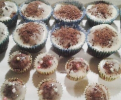 Babeczki kakaowe z białą czekoladą