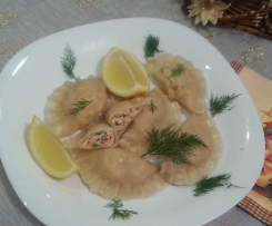 Świąteczne pierogi z łososiem