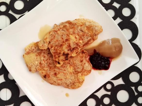 Placuszki || Racuchy z jabłkami, płatkami owsianymi i orzechami