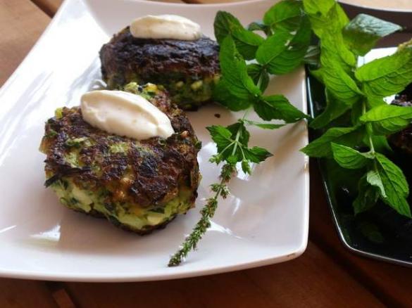 Greckie kotleciki z cukini.