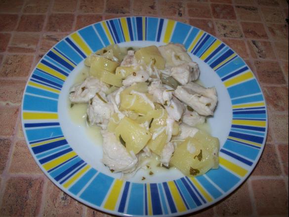 Piers z kurczaka z ananasem