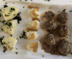 Pulpet wołowe w sosie grzybowym