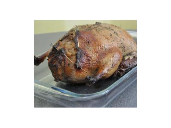 Wielkanocna kaczka w jałowcówce