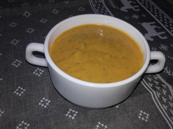 Zupa krem Jarzynowa z pomidorami i koperkiem