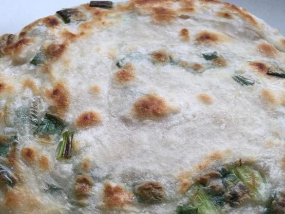 PLACKI Z ZIELONĄ CEBULKĄ (szczypiorem, dymką)