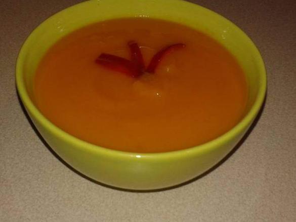Krem z dyni z papryczką chili