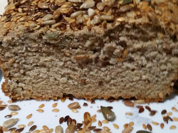 Wegański chleb bezglutenowy