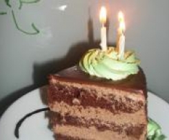 Tort czekoladowy  z musem czekoladowo-miętowym