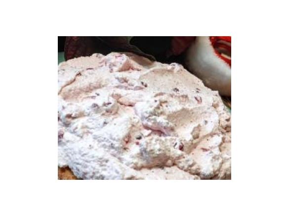 VIT KLADDKAKA MED SAFFRAN OCH LINGONGRADDE-CIASTO SZAFRANOWE Z BITA SMIETANĄ I BORÓWKAMI_Szwecja