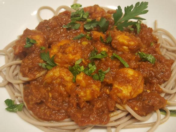 Krewetki Nuli Anuli z suszonymi pomidorami i papryką