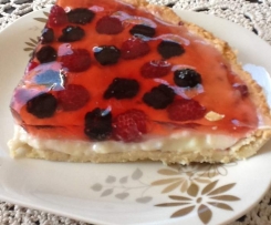 Tarta malinowo-jeżynowa z budyniem