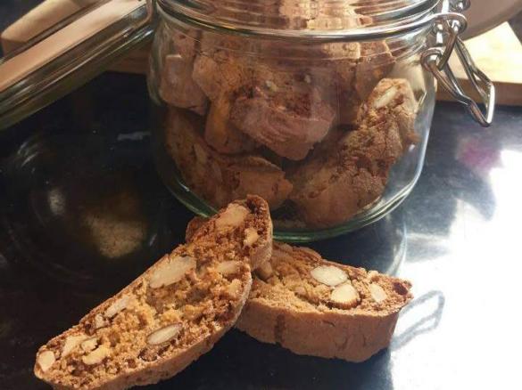 Włoskie ciasteczka migdałowe Almond Biscotti