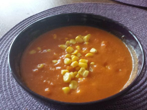 Zupa krem pomidorowo-marchewkowa z kaszą jaglaną