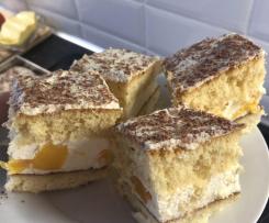 Biała Dama z brzoskwiniami