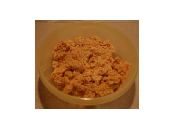 Pasta jajeczna z wędzonym boczkiem i papryką