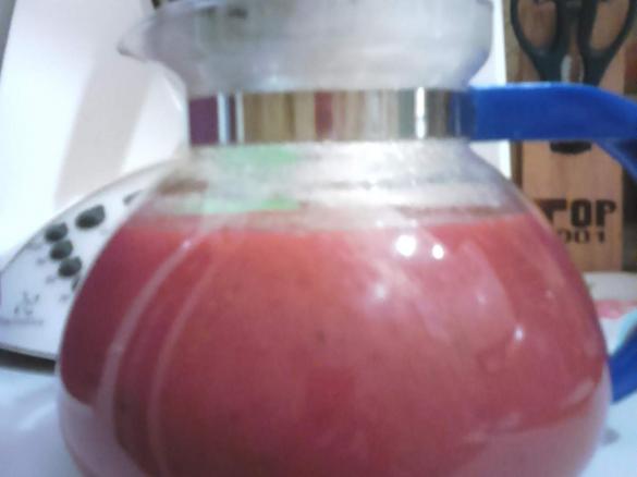 Błyskawiczny zimowy sok pomidorowy