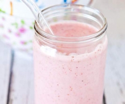 Koktajl bananowo - truskawkowy z cynamonem