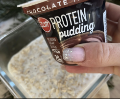 Owsianka czekoladowa z malinami