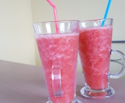 Napój pomarańczowo-truskawkowy