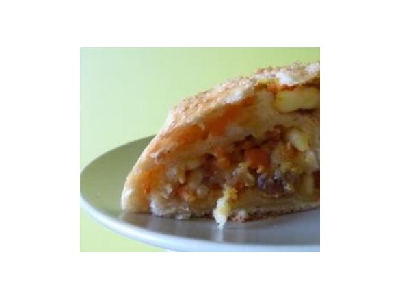 Rogal XXL a może strudel :-) z marchewką i jabłkami :-)