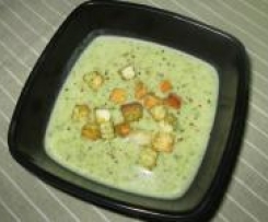 Wiosenna zupa z listków rzodkiewki