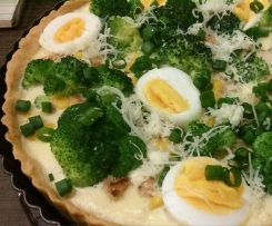 Tarta z brokułami i kurczakiem