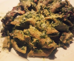 MAKARON ZE SZPINAKIEM I KURCZAKIEM