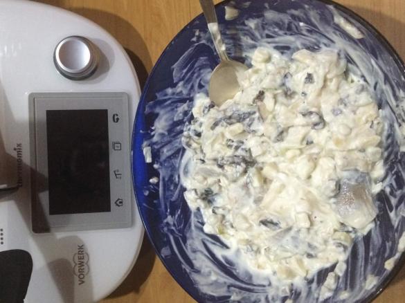 Śledź w śmietanie z ziemniakami