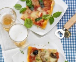 Pizza Margherita lub Pizza Capricciosa 