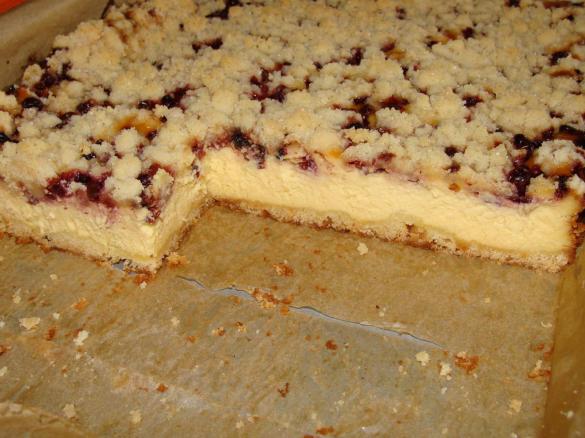 SERNIK na kruchym cieście z żurawiną i kruszonką