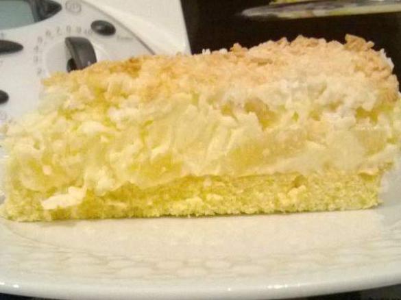 Pyszny tort ananasowo-kokosowy