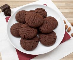 Ciasteczka czekoladowe z okarą migdałową, czyli tym, co zostaje po przygotowaniu mleka migdałowego