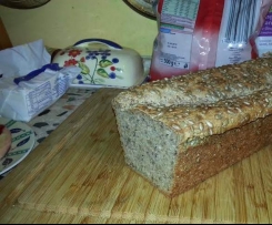 Chleb orkiszowo-gryczany