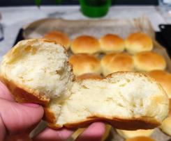 Bułeczki mleczno-maślane