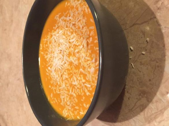 Dynia z kokosem i imbirem