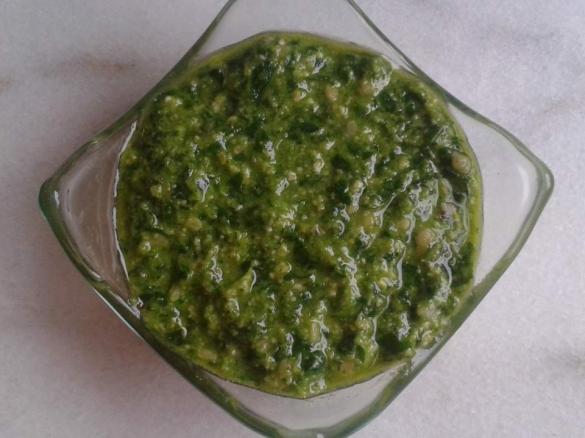 PESTO Z RUKOLI