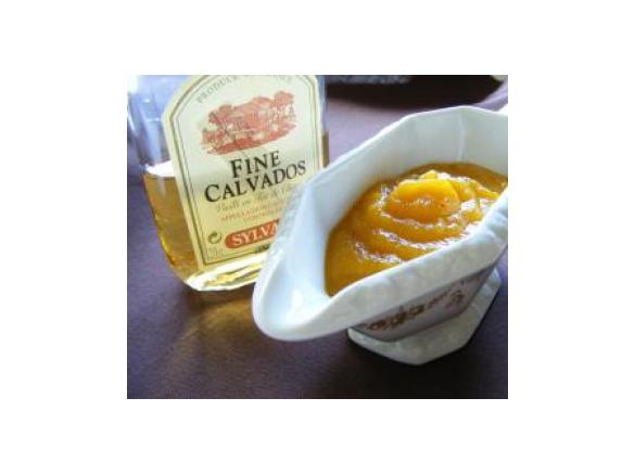 KONFITURY Z DYNI Z CALVADOSEM I IMBIREM