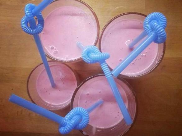 Shake truskawkowo mi :)