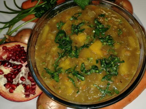 Zupa Detoks Hit na odporność z czerwonej soczewicy + imbir czosnek marchewka brzoskwinia kminek kardamon kolendra cynamon śliwki