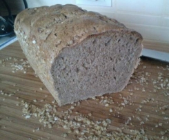 Chleb orkiszowo-żytni na wodzie po kiszonych ogórkach
