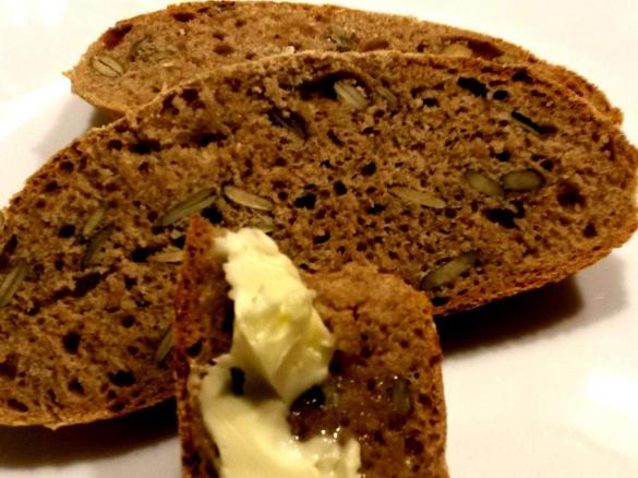 Chleb orkiszowy z dynia