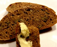 Chleb orkiszowy z dynia