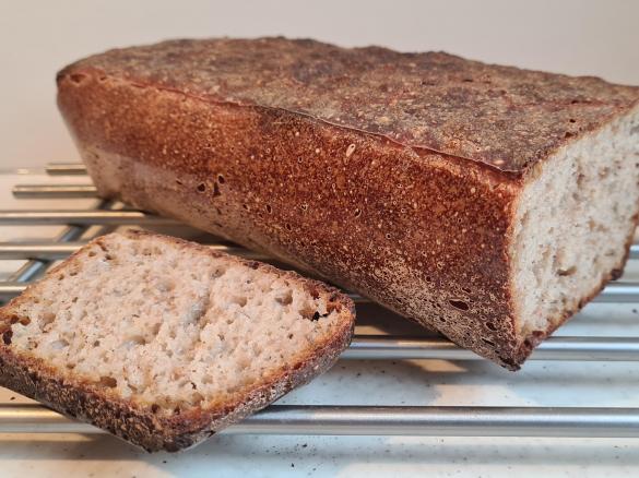 Chleb przenno-żytni na zakwasie