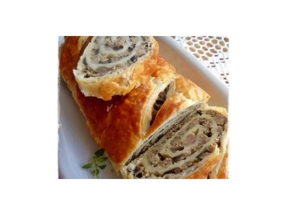 ROLADA MIĘSNA W CIEŚCIE FRANCUSKIM