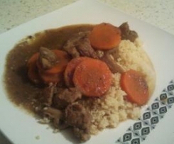 Gulasz piwny z wołowiną i warzywami