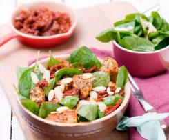 Wariant SAŁĄTKA Z KURCZAKIEM I ZE SZPINAKIEM PAULA