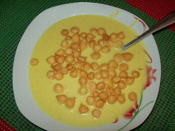 Pikantna zupa krem  z bananów